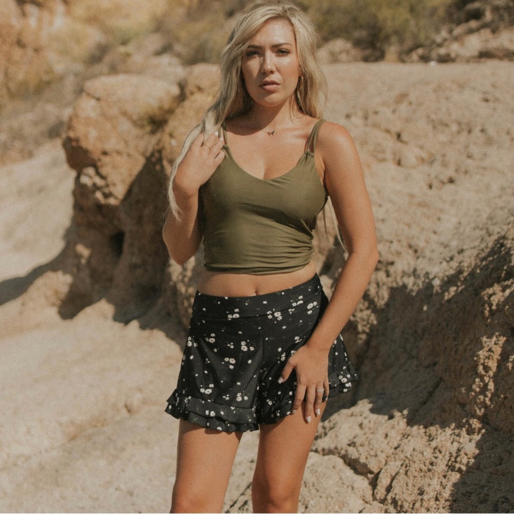 NWT GEODE SWIMWEAR DAHLIA HIGH-WAISTED SWIM SHORTS